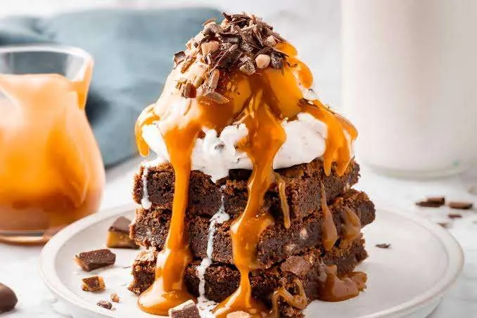 Brownie Sundae